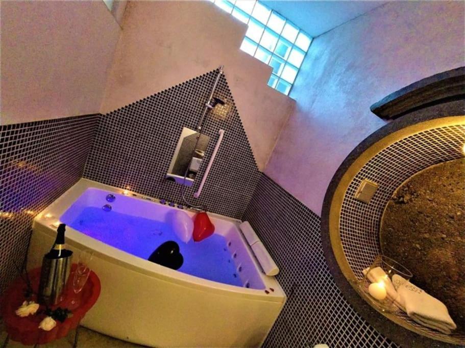 Zentral Club Neutron-Jacuzzi Appartement Belmonte De Miranda Buitenkant foto