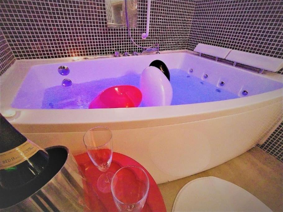 Zentral Club Neutron-Jacuzzi Appartement Belmonte De Miranda Buitenkant foto