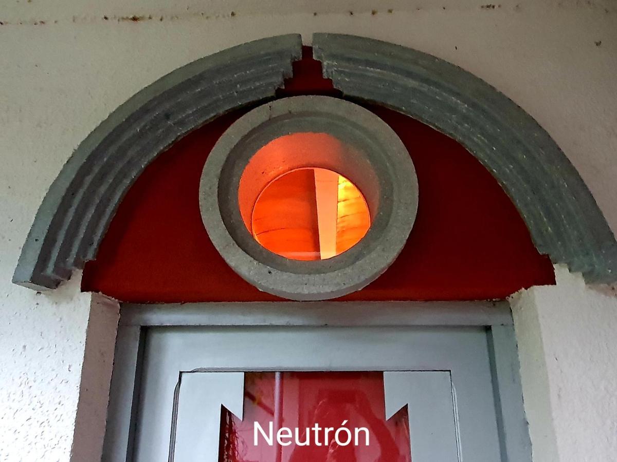 Zentral Club Neutron-Jacuzzi Appartement Belmonte De Miranda Buitenkant foto